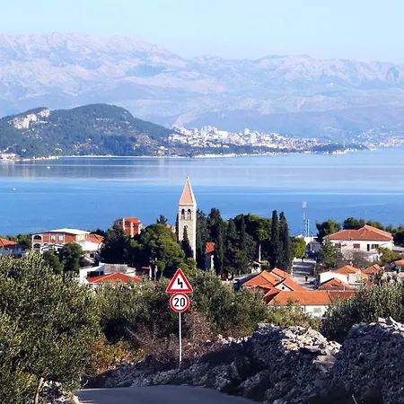 1099b * 슬라티네